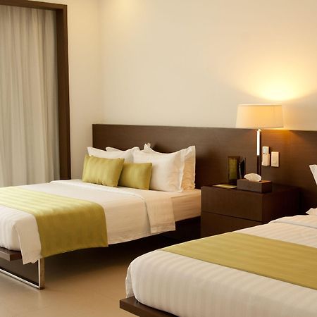 Ciriaco Hotel And Resort Calbayog City Exterior foto