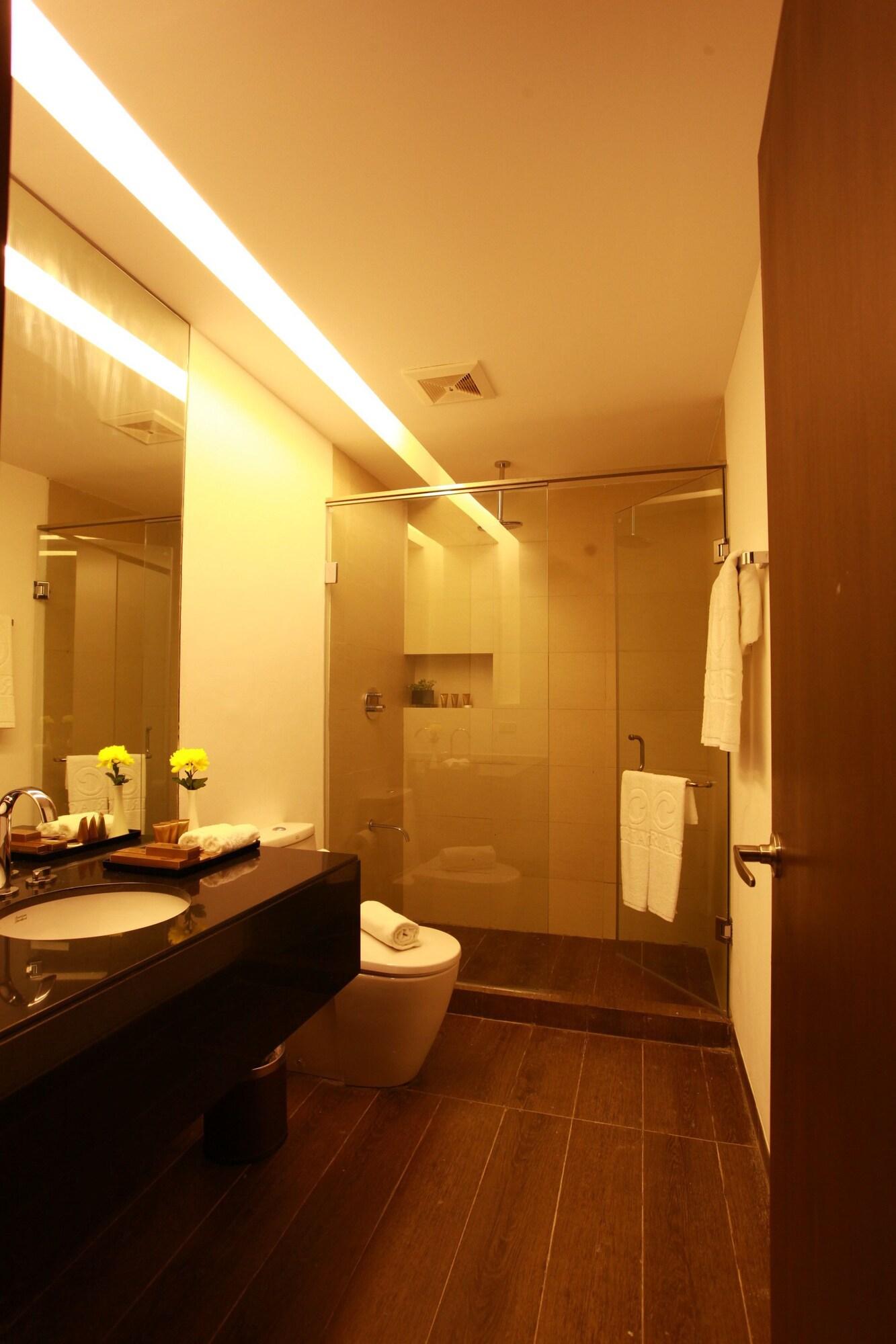 Ciriaco Hotel And Resort Calbayog City Exterior foto